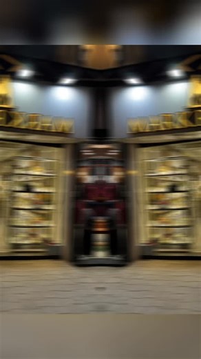 MARK ROVER on Instagram‎: "✨ New Collection – Step in Style 👟👜 كوتشات 🔥 شنط 🖤 ستايل يكمّل شخصيتك خامات عالية 💎 أسعار حكاية 💸 Quality speaks. Style shows. 😎 📍 العنوان: فرع جسر السويس – أمام محطة مترو الألف مسكن مباشرة 🚇 📞 للتواصل: +20 12 01353160 ⏰ مستنيينك تشوف الكولكشن الجديد Be different. Be stylish. ✨🔥"‎