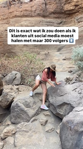 Weinig volgers is geen probleem → Niet weten wat je doet wel. Dit is exact wat ik zou doen om klanten uit social media te halen met weinig bereik: – stoppen met posten zonder duidelijk doel – kiezen voor één heldere boodschap (niet alles tegelijk) – content maken die meteen duidelijk maakt: voor wie ik ben en waarvoor – en content maken die mijn volgers activeert en aanzet – elke post laten leiden naar een volgende stap – social media inzetten als klantroute en niet als inspiratiebord En precies