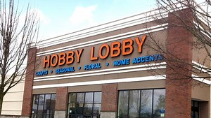 Hobby Lobby opens in West Des Moines