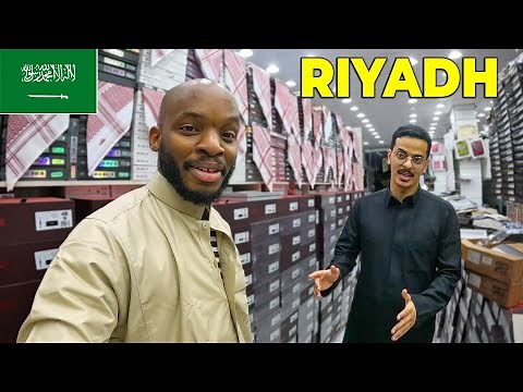 My Saudi Arabian Friends Got Me a Traditional Thawb in Riyadh 🇸🇦