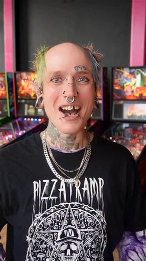 A bunch of you will probably be wandering what I’m going of on one about pinball about. Don’t worry, you will be getting more music again next week 😆😆 With the spring and summer madness that behind us I will usually take a week or 2 of focussing on some alternative interest just to give me a break and refresh from my usual creative outlets. This year I have been getting my head into a bit of Pinball. I first got a pinball machine during the tail end of the pandemic as there was nowhere around 