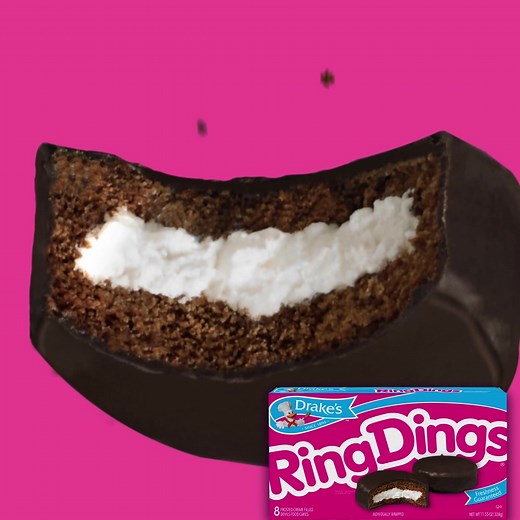 Fluffy devils food cake & crème, smothered in frosting. That’s a lot of delicious in every bite. Treat yourself to Ring Dings! | Drake's Cakes