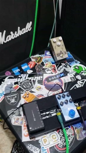 M-Vave Mini Universe. #budgetpedals #budgetgear #effectspedal