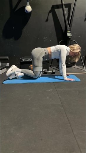 Fire Hydrant #glutes #gluteworkout #hipflexorstrength