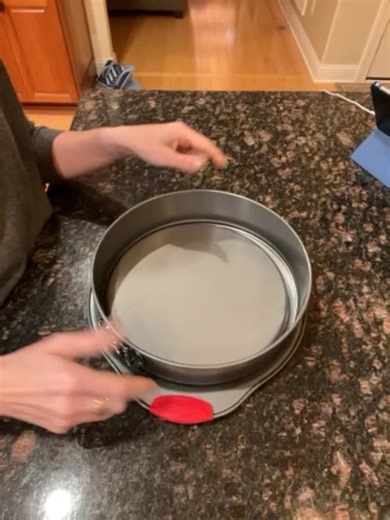 Watch Perfect for holding and not leaking on Amazon Live