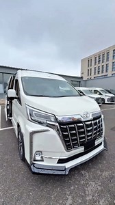 Need more space? Meet the 10-seater Toyota Hiace luxury van — perfect for big families or your full squad. Ideal for holidays, road trips, and group getaways in comfort and style. 🚐✨ #ToyotaHiace #LuxuryVanLife #VanConversion #RoadTripVibes #GroupTravelGoals #CustomLuxuryVan | Auto Sledge