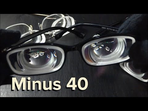 -40 extreme myopia with biconcave myodisc lens