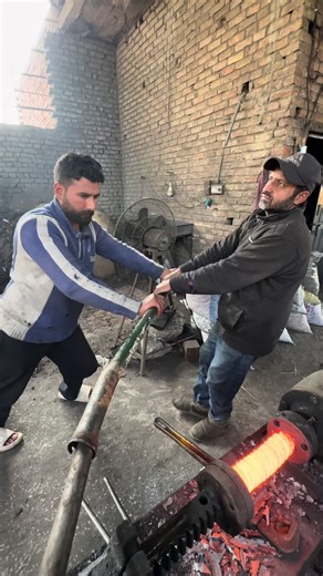 Check this amazing process 😃 how to make Damascus bars for making knives 🔪❤️🔥 #knifemaking #huntingknife #kitchenknife #tiktokusa🇺🇸🇺🇸🇺🇸 #tiktokusa