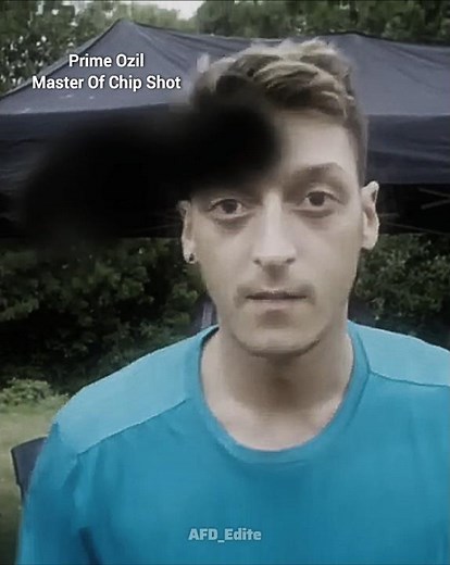 Prime Ozil Master Of Chip Shot 🔥💀 #arsenal #germany #ozil #realmadrid #football #shorts