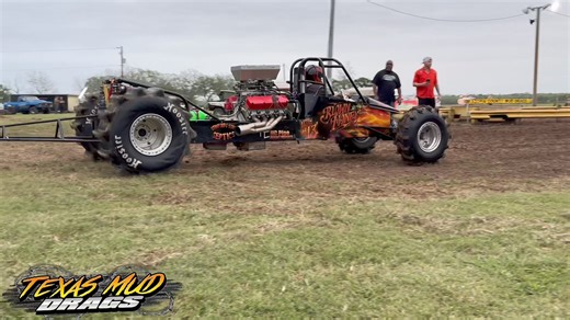 Blown Money first pass at Brazoria County Mud Drags | Texas Mud Drags