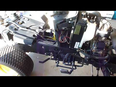 John Deere 425 Disassembly: Part 1