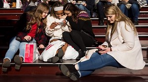 Signs your child is talking to a predator and how to help them stay safe - KSLTV.com