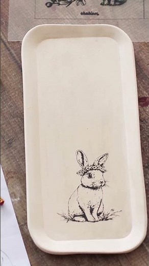 How to screen print onto ceramics ❤️ ••• Follow @chablom_serigrafia_ for more!