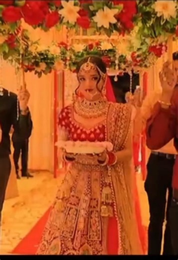 Stunning Bridal Entrance at Indian Wedding