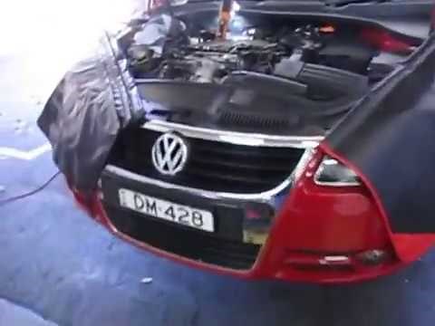 Volkswagen EOS - Oil filter location & All levels under hood explained