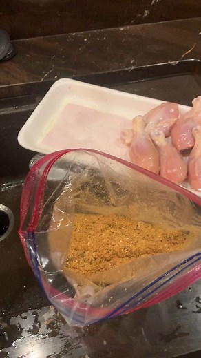 Here's how to make a better Shake N Bake! This is the recipe I used for the seasoning: https://cookthestory.com/homemade-shake-and-bake/ | Cook the Story