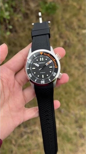 Strictly for the big waves🌊200M WR ● Super Luminous ● Sapphire ● Automatic Dive Watch