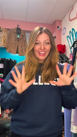 The collab you didn’t know you needed 😎 Shout out to the whole team @friendship.print.guild for putting this together! Shop these pieces before they’re all gone 👏🏼 - - - - - - - #shoplocal #tulsasmallbuisness #collabration #screenprinted #tulsaartist | momscloset.bst