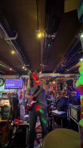 AC/DC's Highway to Hell Guitar Analysis