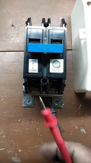Basic Circuit breaker line and load installation