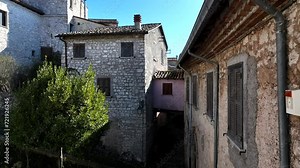 Il borgo medievale di Fumone, Frosinone, Lazio, Italia. Il centro storico dell'antico villaggio.
