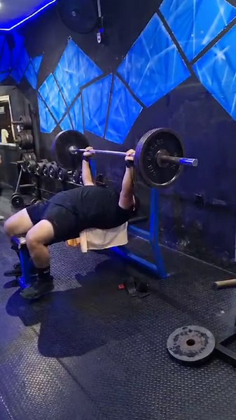 Videos de MATRIX_TRAINING (@matrix_training_) con “Vegeta Motivación Gym - Alex Lima”