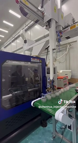 Injection molding machine in production#plasticproducts #plastic #injectionmolding #injectionmachine #plasticinjectionmoldingmachine #plasticinjectionmolding #plasticmoldingmachine #plasticinjectionmachine #machine #zhenhua #fyb #tk #molding #moldingmachine #injectionmoldingmachine #injection