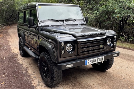 1999 Land Rover Defender 110 Td5 5-Speed
