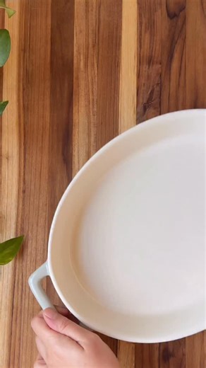 Christine McMichael on Instagram: "Ok but I forgot so many things in this voiceover 🤣 Just comment “RECIPE” and I’ll send the whole recipe! But seriously, this is possibly one of the best things I’ve ever eaten. It’s cozy, hearty, and so incredibly flavorful! ⠀⠀⠀⠀⠀⠀⠀⠀⠀ And the best part is that you make the entire thing literally in one pan, even the sauce! I buy the chicken potstickers from Trader Joe’s and they’re perfect. You get an easy, takeout-inspired meal in just a 15 minute prep time.