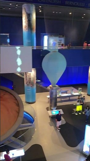 View Inside of the Museum of Science and Industry