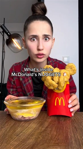 What’s inside McDonald’s Chicken NUGGETS?🤯🐔