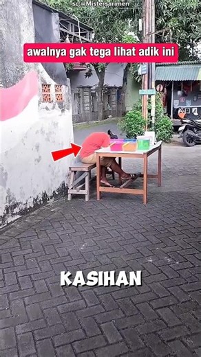 kira sepi pembeli, ternyata penjual takjil lagi santai makan 😱😂 #shorts #viralvideo #viralshorts
