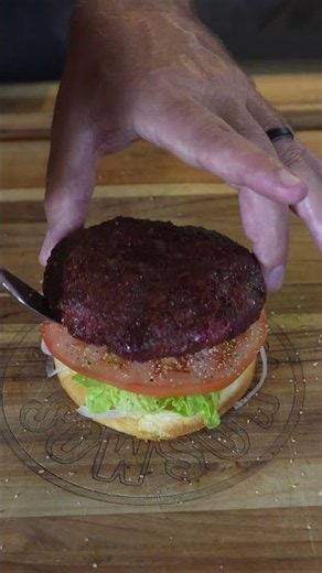 Smoked Pimento Cheese Bacon Burger | Kosmos Q