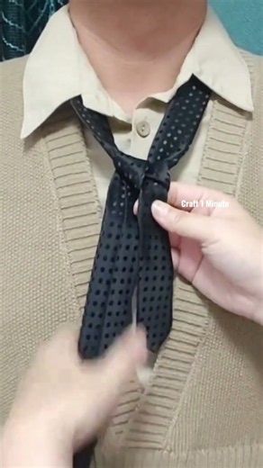 The simplest guide to tying a tie