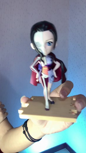 Nico Robin One Piece Cosplay - Anime Figure