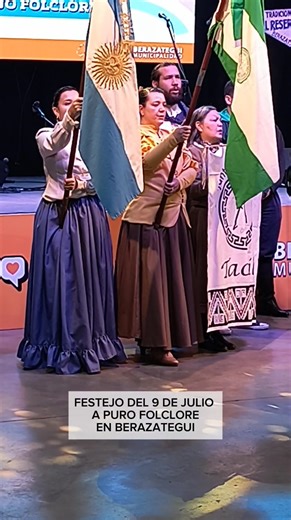 FESTEJO A PURO FOLCLORE EN BERAZATEGUI Realizaron en Berazategui un gran festejo patrio por el 9 de Julio, Día de la Independencia con un acto folclórico en el Centro de Actividades Roberto De Vicenzo. Estuvo presente el Intendente Juan José Mussi y destacó la participación de los centros tradicionalistas locales. "Son un orgullo", dijo. También habló el Secretario de Cultura Federico López. | El Noticiero de Berazategui