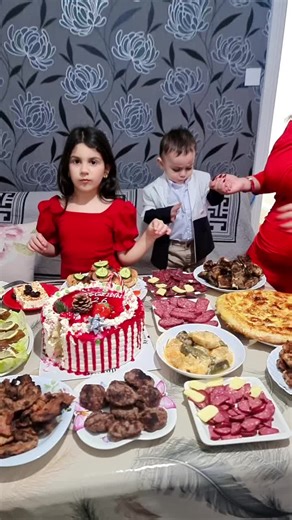 kitche halit (@kicealit)’s videos with orijinal ses - BulgaristanMüziğiOfficial