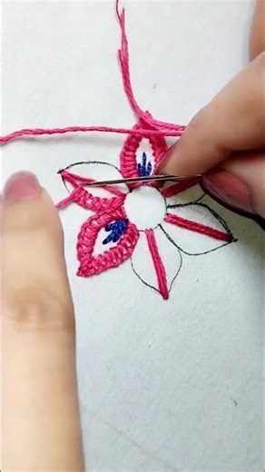 EASY Buttonhole Stitch Flower Embroidery for Beginners | New Hand Embroidery Trick & Loop Stitch