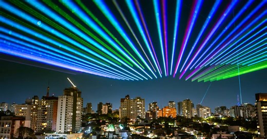 Festival Internacional de Luzes chega a São Paulo com drones, lasers e projeções