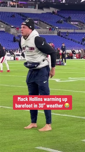 Mack Hollins Warming Up Barefoot in Cold Weather