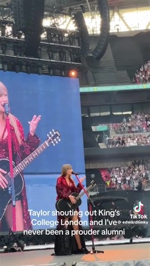 ‘I came to the UK at 17 and I started out playing at King’s College. From there, you continued to support me more and more, and the rooms got gradually bigger and bigger.’ 💘 🎤 ✨ 🕺 It’s Taylor Day at King’s! It's 17 years since Taylor Swift’s unforgettable 3 September 2008 performance at Tutu’s, where she sang Love Story live for the first time. 🔗 Read more about Taylor’s gig at King’s: https://loom.ly/ZbqcqZM 🔗 View Taylor’s performance of Love Story at King’s: https://loom.ly/dbJEu9c 👏 A 