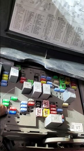 2007 to 2013 chevy avalanche OBD2 fuse.