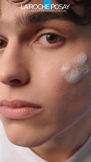 If you have acne-prone skin, this is your foundational step. Effaclar Purifying Foaming Gel is specifically formulated to effectively remove excess sebum and impurities, visibly reducing imperfections and promoting a clearer, healthier complexion with proven, long-lasting results. And if you are looking for something stronger, try Effaclar Micropeeling Gel for an intensified exfoliating and purifying result. لو بشرتك بيطلع لها حبوب، يبقى ده أول وأهم خطوة في روتينك. Effaclar Purifying Foaming Gel