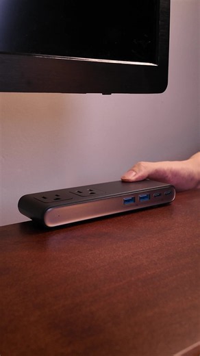 Anker Power Strip: Desk Cleanup in Seconds