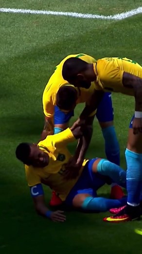 Neymar Injury After Scoring - Sad Moment Revealed