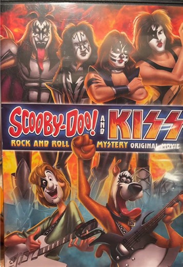 My recent DVD/VHS pick ups! ❤️🧛🏽‍♀️#physicalmedia #dvd #vhs #crttv #thrift