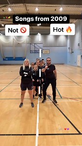 824K views · 6.6K reactions | 2009 Had Some BANGERS!!! 酪️ #SmashOrTrash #MusicChallenge #Millennial #GenZ #GenX #BigBlizz #Trict *sound created by me | DJ Blizzard aka BigBlizz | Facebook