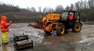 ‪Great fun in the rain on our traineeship today driving rear tipping dumpers and having a try on the telehandler. Big thanks to ARC GROUP UK for talking about their courses and giving us a taster! ‬ | Ospreys in the Community