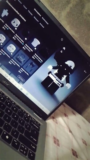 bosen pakai hp? kita je laptop😋🙏 #fypシ゚viral #roblox #robloxcdid #robloxedit #edit