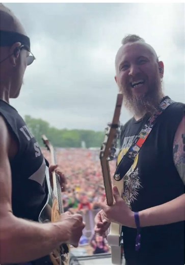 Just gonna leave these squeals here 📸 @manalivecreative | mana